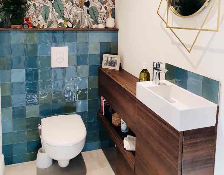 Lire la suite à propos de l’article Des toilettes colorés pour une touche d’originalité